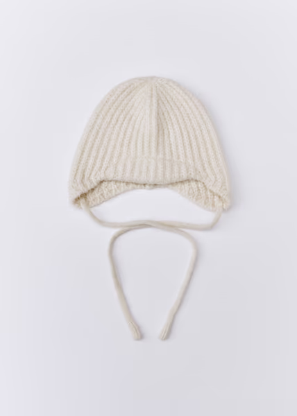 Шапка-чепчик SELA.