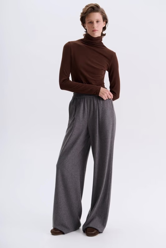 Брюки с эластичным поясом DAISYKNIT