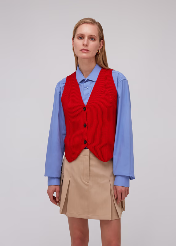 Вязаный жилет LESYANEBO