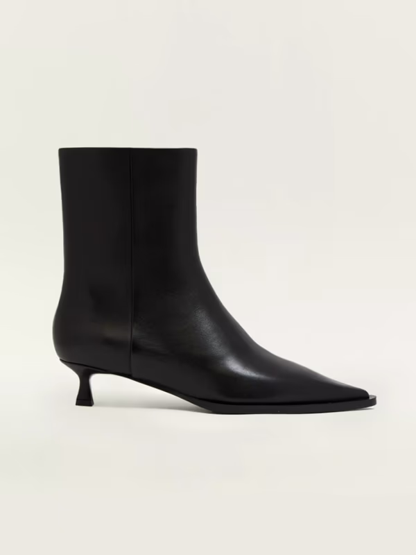 Ботильоны на каблуке с рантом EMKA