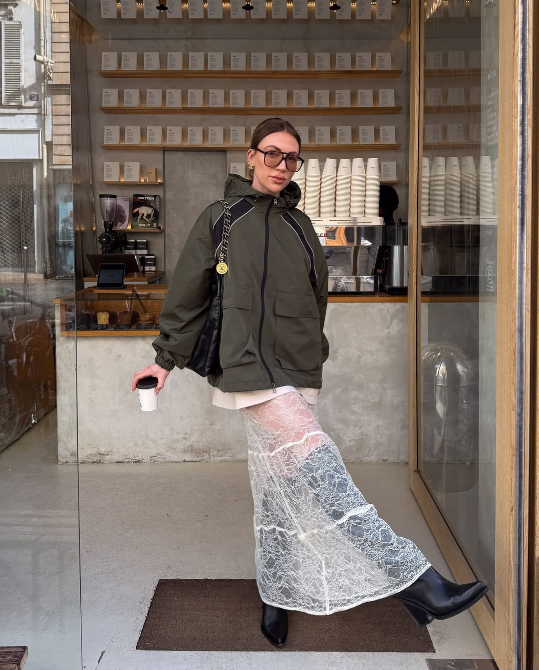 @whatgigiwears