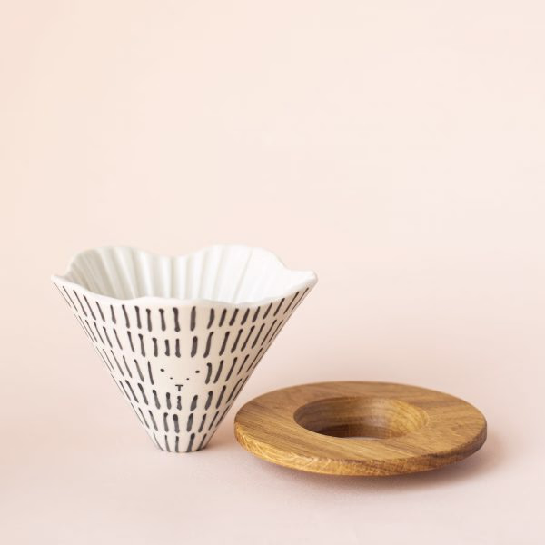 Воронка V60 Mishka Travel с подставкой AGAMI CERAMICS