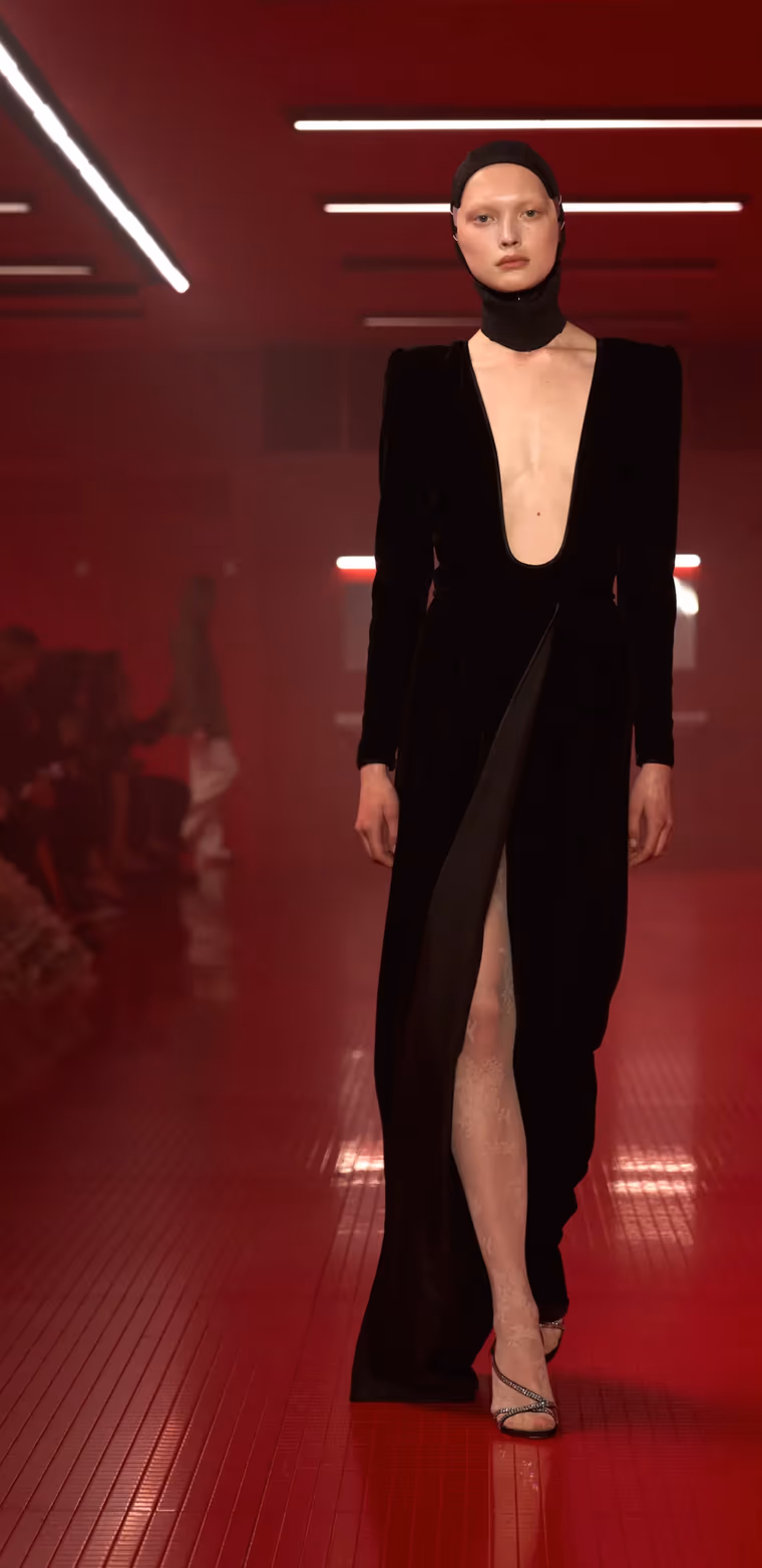 Кубизм, готика, иллюзорность: главные тренды FW’25/26 – в обзоре Vogue US