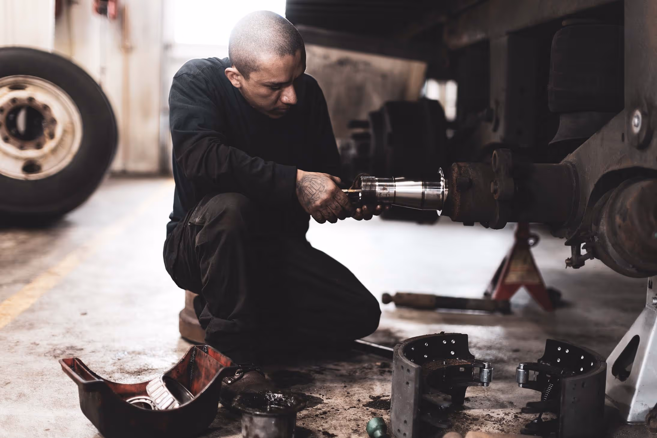 Mobile Diesel mechanic performing preventive maintenance services in Milwaukee, CA