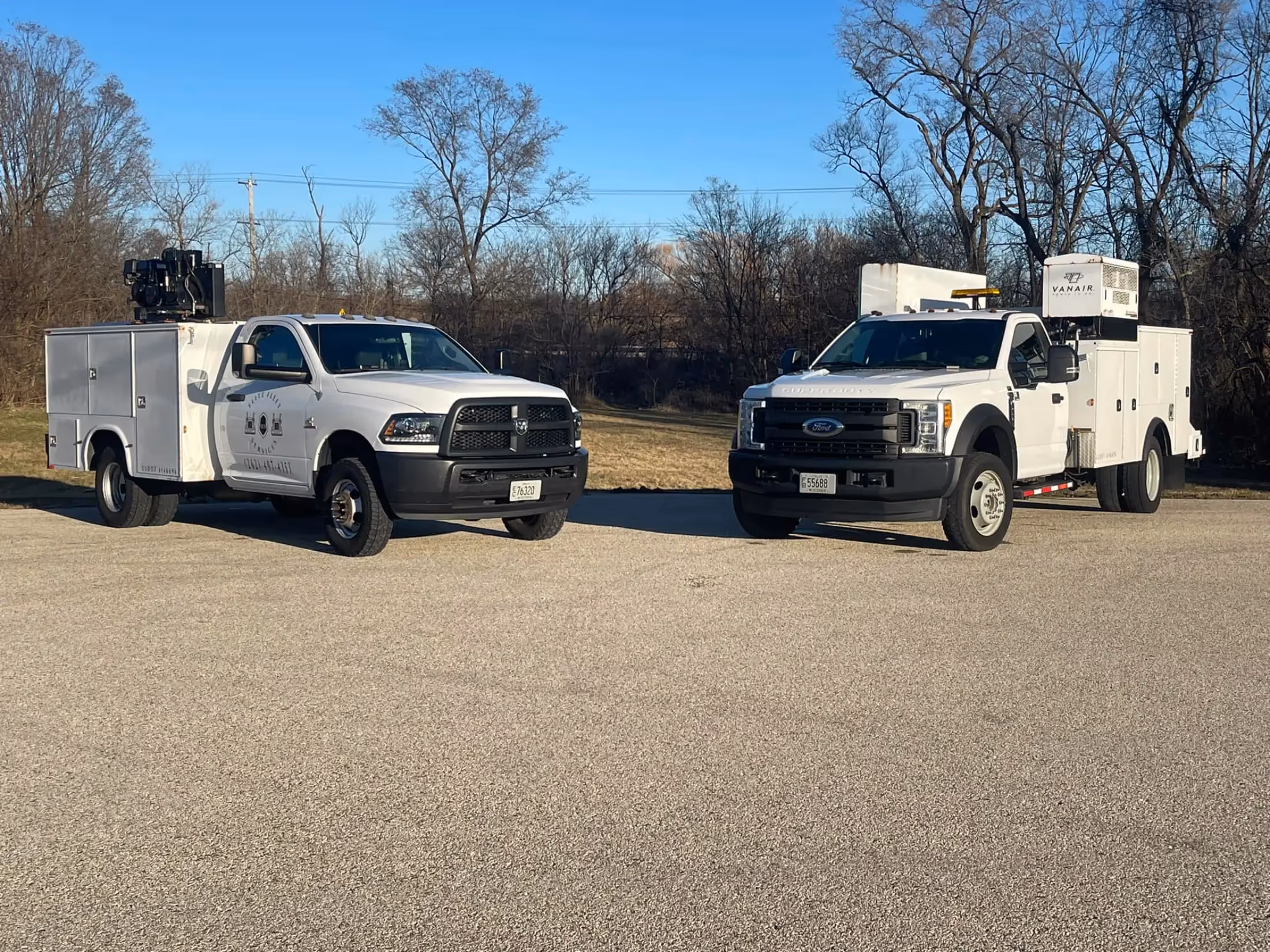 Mobile Diesel mechanic performing truck repair services in Milwaukee, CA