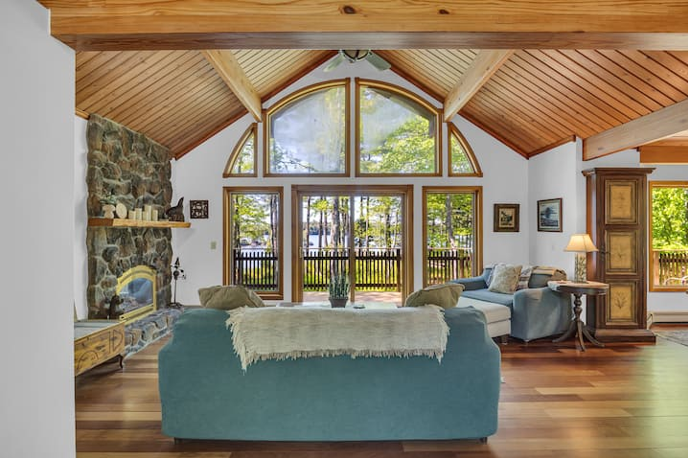 The Pond House - Cabin Living on Georges Pond