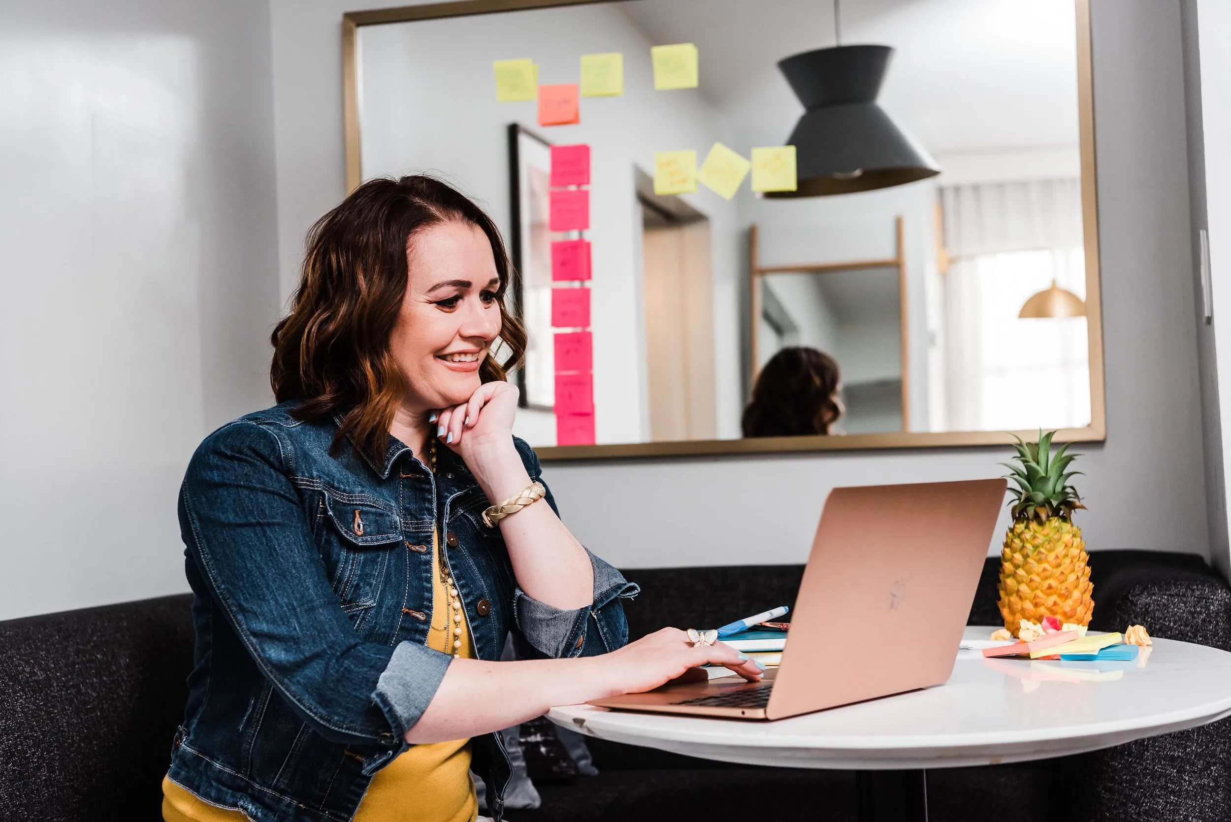 Meet Jess: The Kartra Certified Partner Behind Pineapple Relations' Success