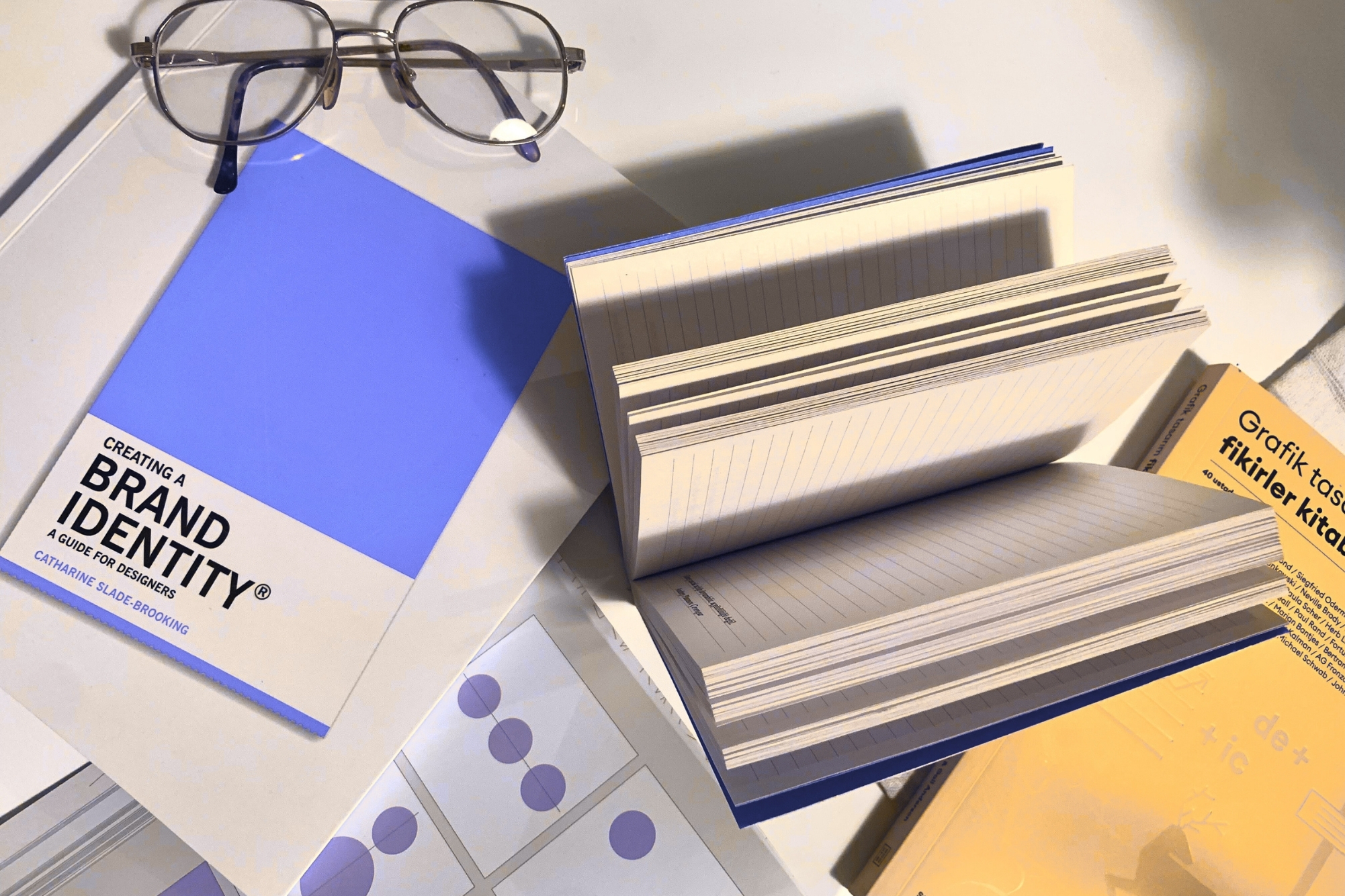 How to Create a Consistent Brand Identity Through Digital Asset Management