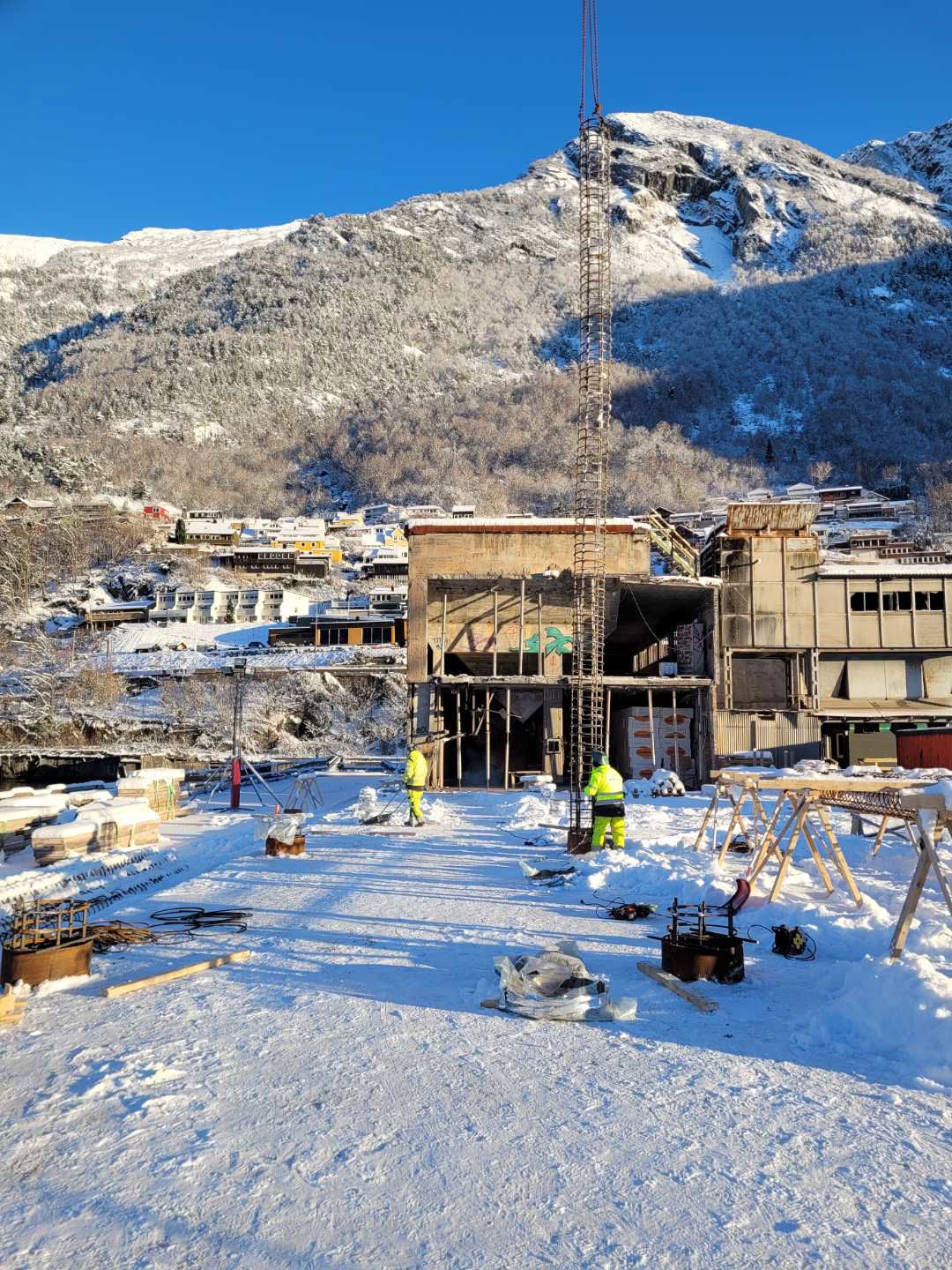 Moderne leilegheiter med utsikt mot fjord og fjell