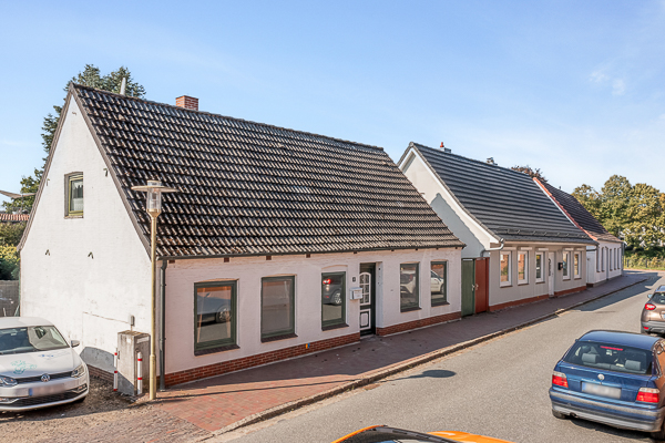 RAHMANN-Unpoliert-Hausansicht