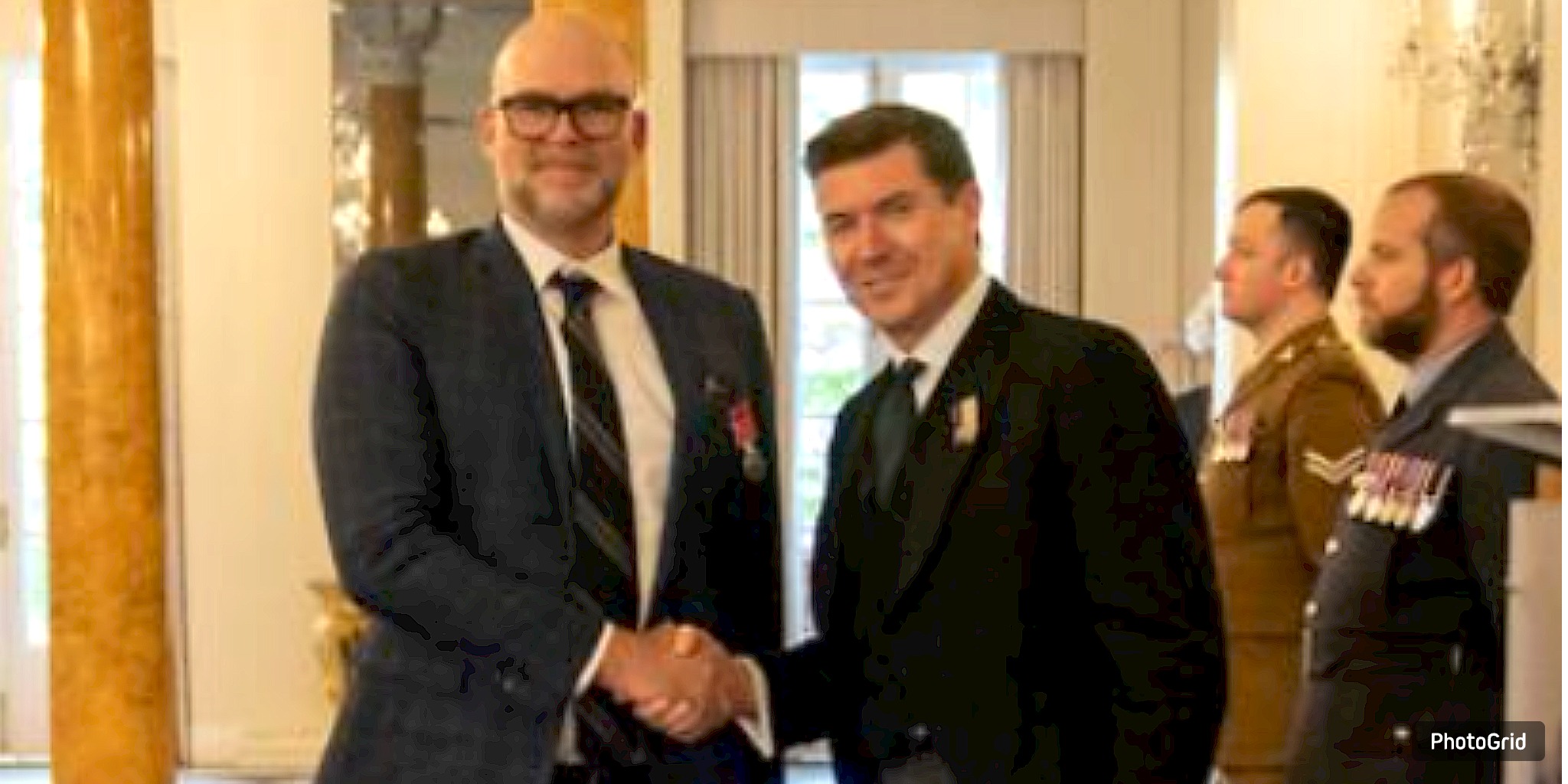 Galveston’s Will Wright Receives British Empire Medal for Dickens on the Strand Work