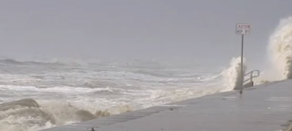 Tropical Storm Arthur brings rain, minor flooding to Galveston County