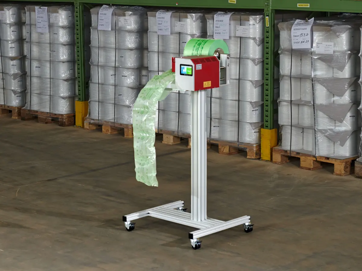Cirrus Portable mobile stand for flexible air cushion production