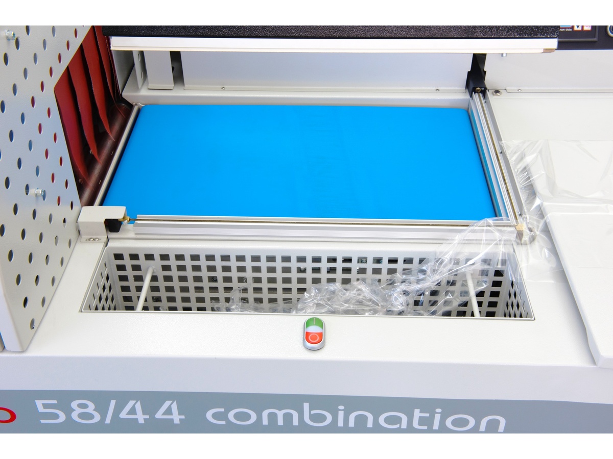 Automatic L-sealer and shrink tunnel combination system