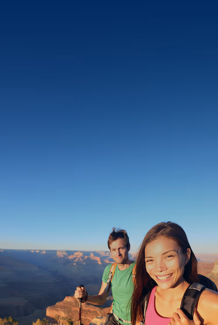 couple hiking Grand Canyon