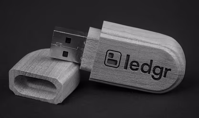 ledgr pendrive brandinng by ofspace