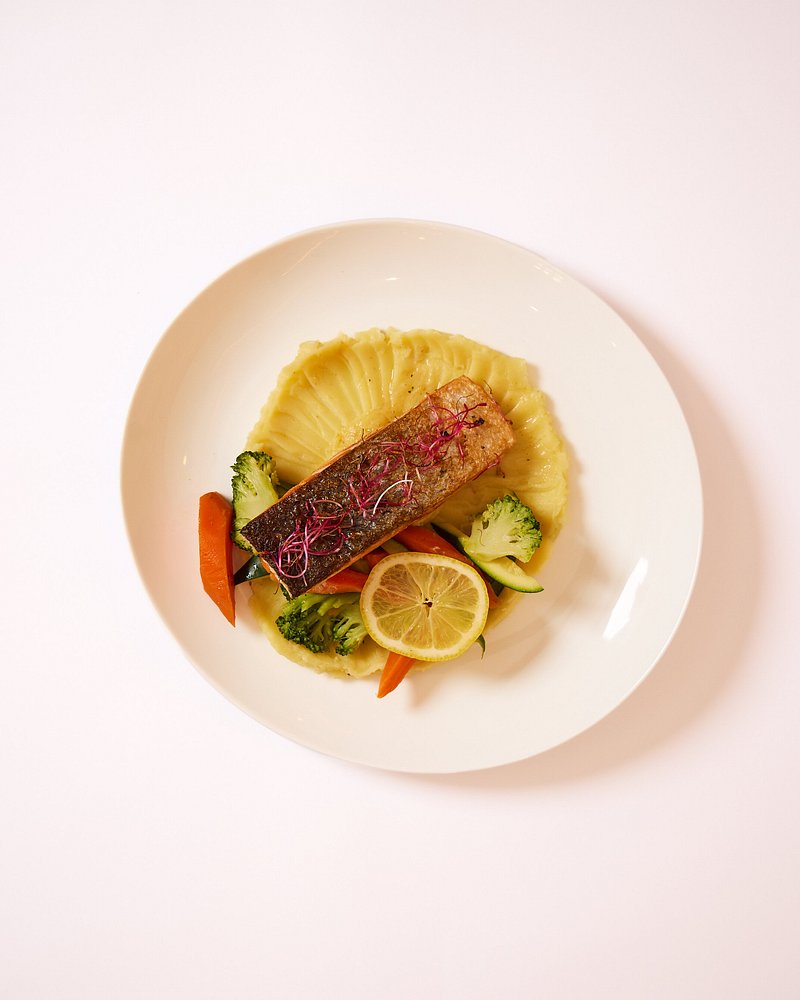 pavé de saumon chez marie restaurant