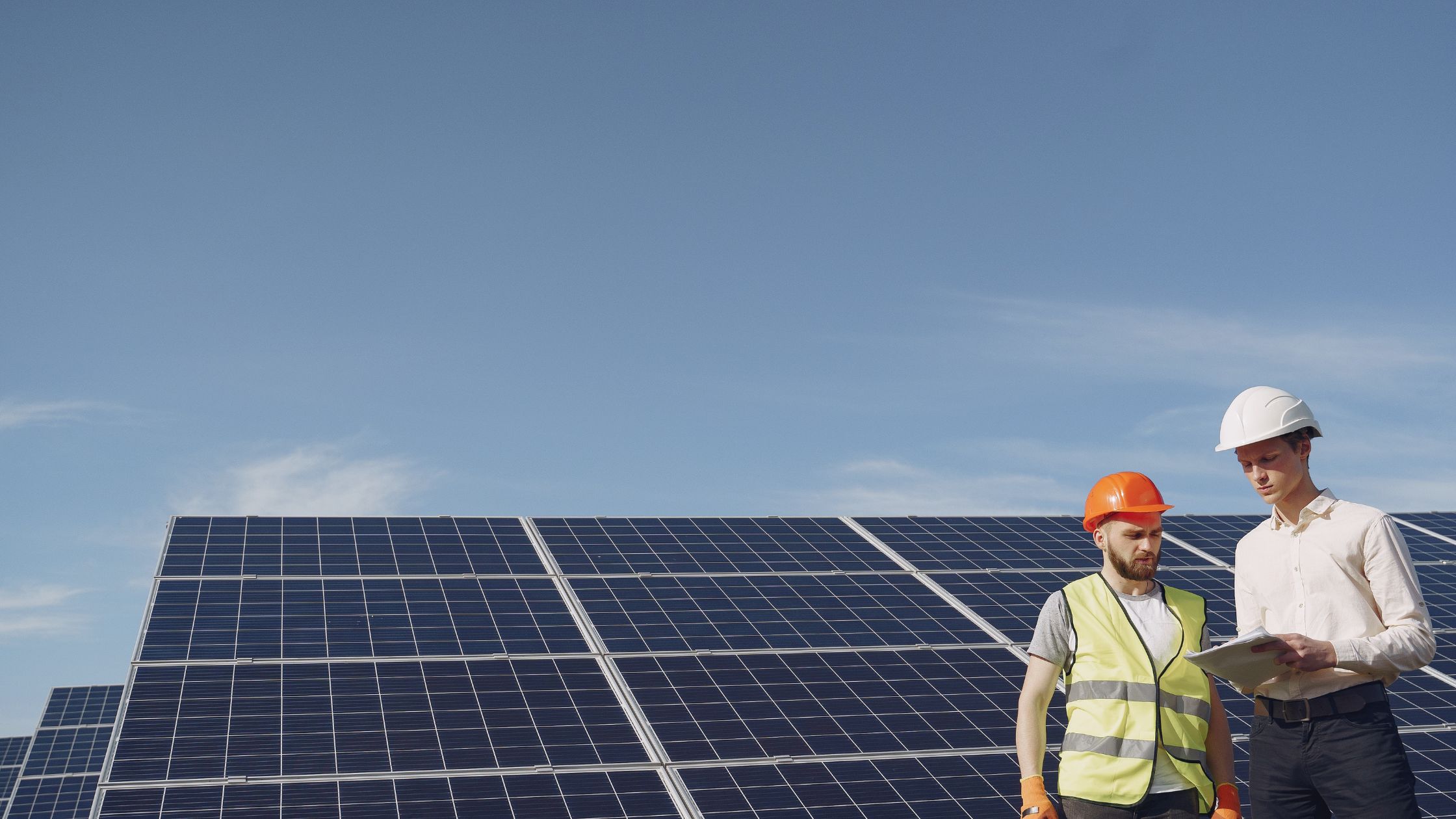 Unlocking Solar Efficiency with Solar Panel Trackers - Sunollo