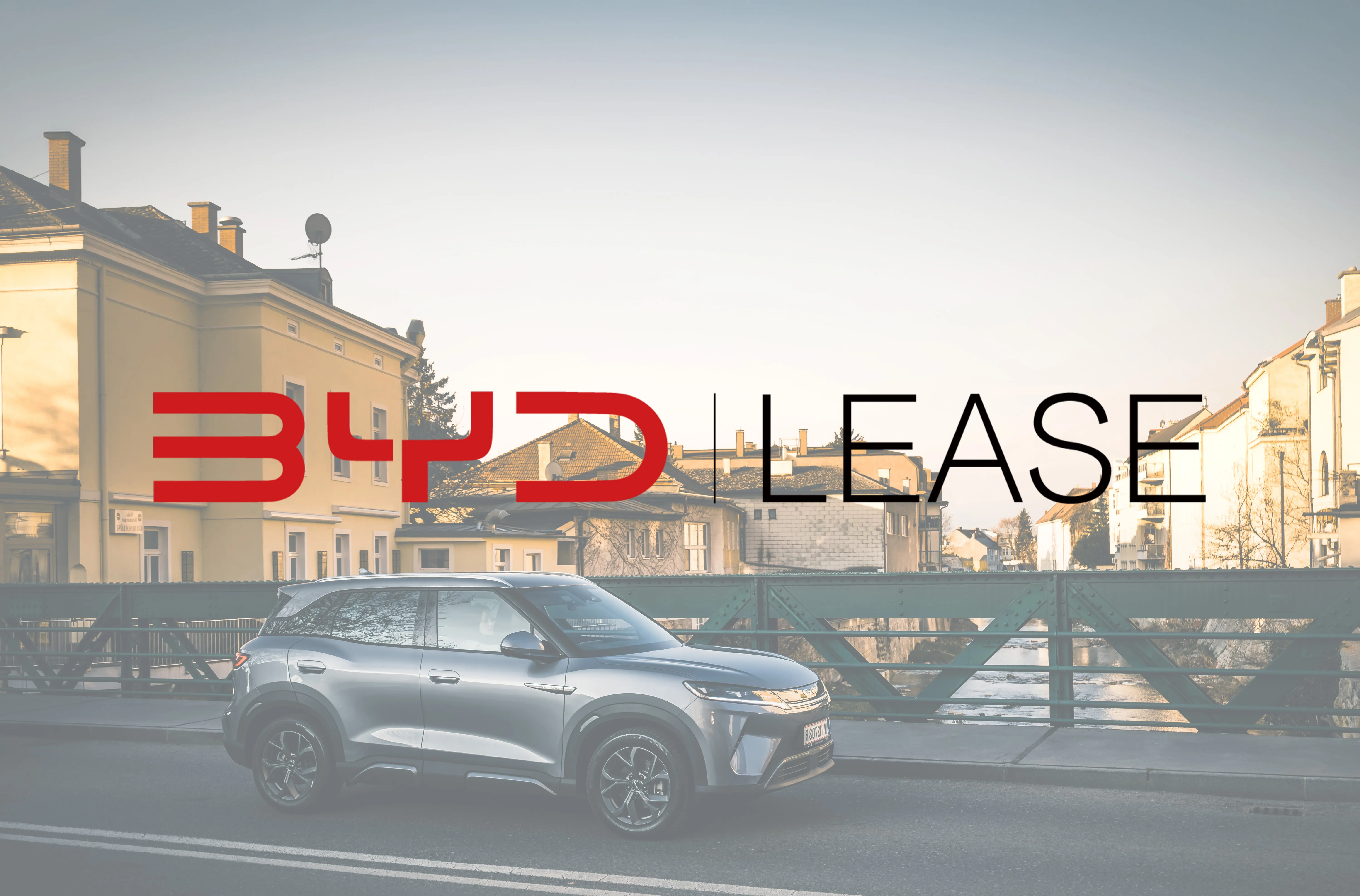 BYD LEASE Logo und ATTO 2 im Hintergrund.