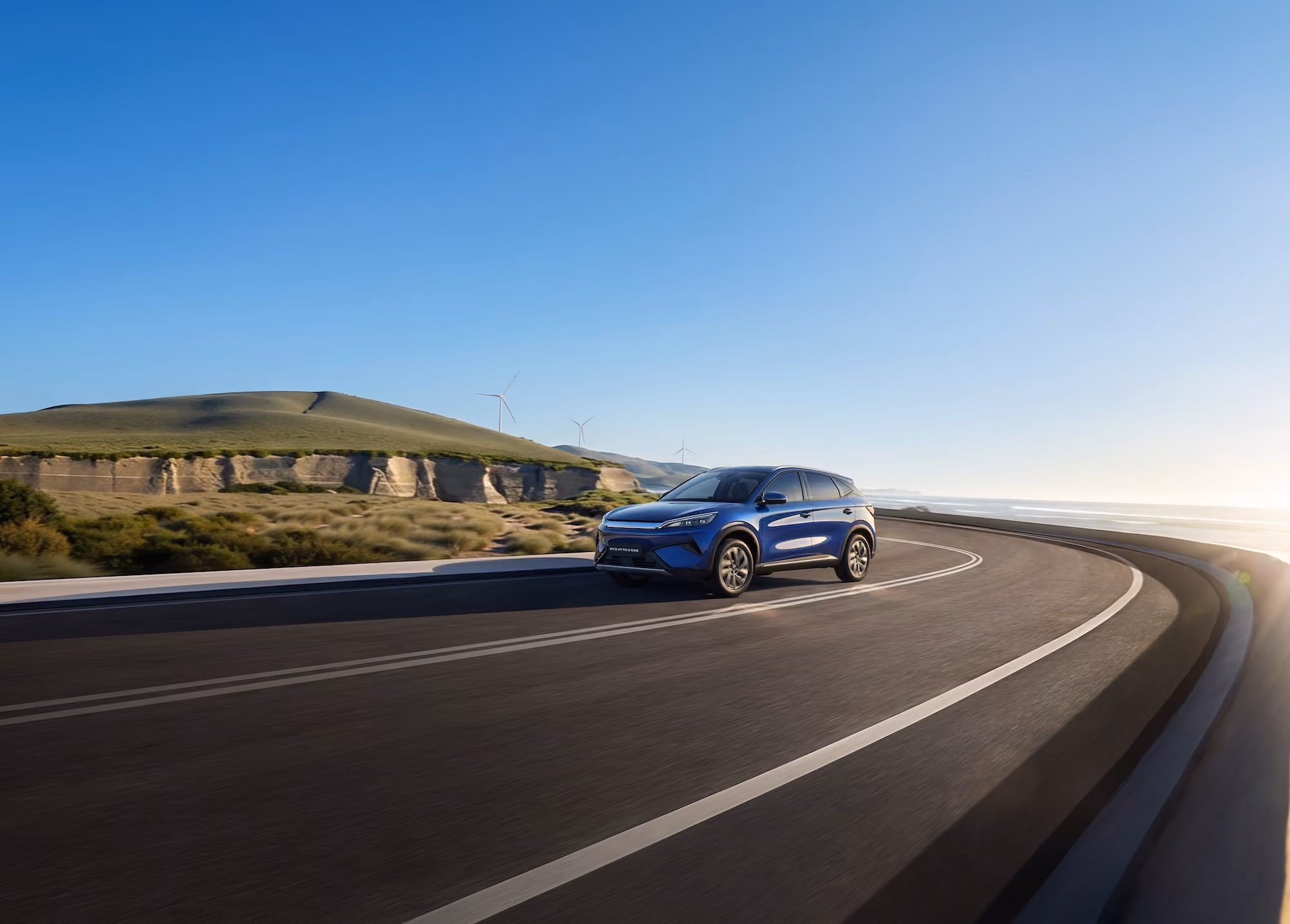 BYD, ATTO 3 EVO, Frontansicht, Sonnenuntergang