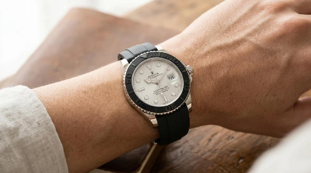 Zwaarbeveiligde kluis met luxe horloges.