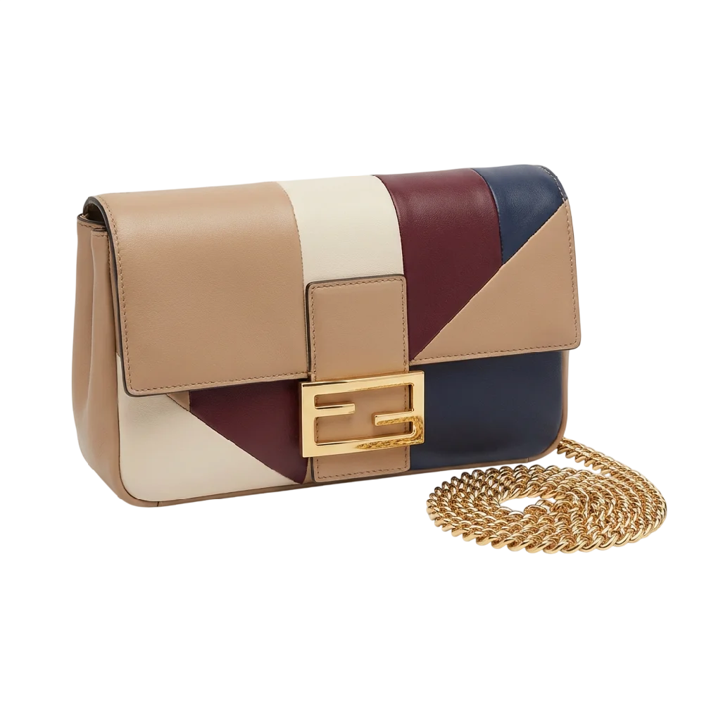 Fendi Nappa Baguette tas in roze leer met gouden details
