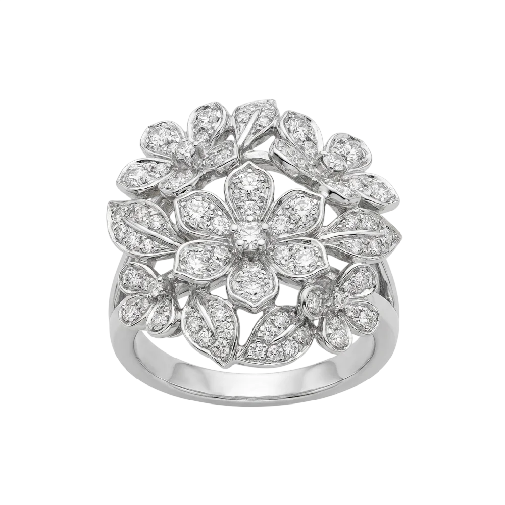 Gucci Flora sieraad van goud met diamanten op een strakke achtergrond