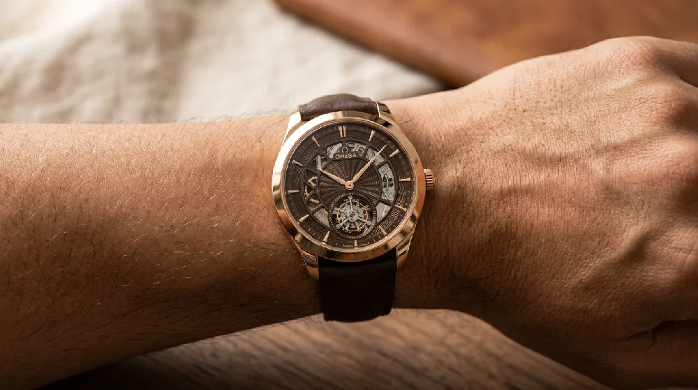 Exclusief Omega De Ville horloge veilig opgeborgen