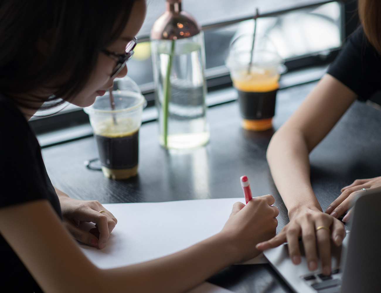 Strengthen company culture by fostering a growth mindset at work