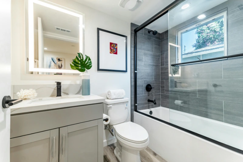 Small loft bathroom ideas