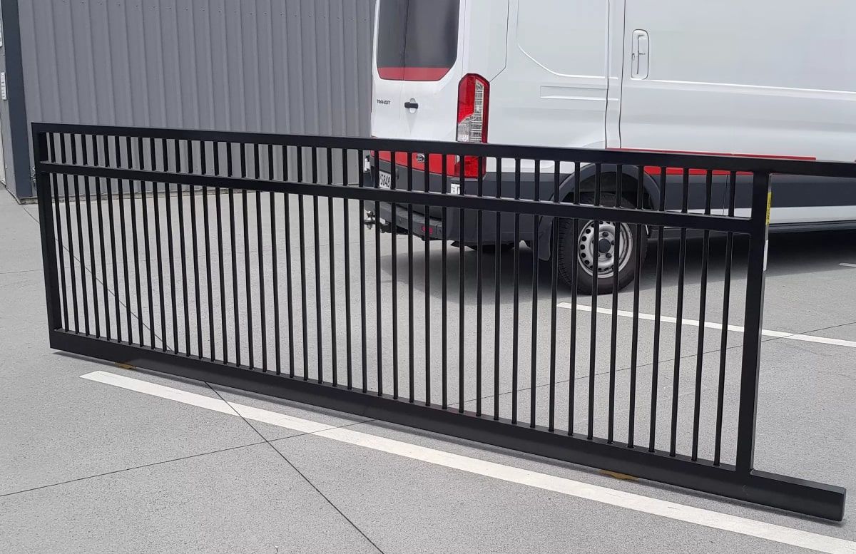 Pet Friendly 1.2m High Slider Gate
