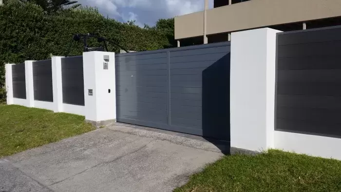 Tongue & Groove Sliding Gate