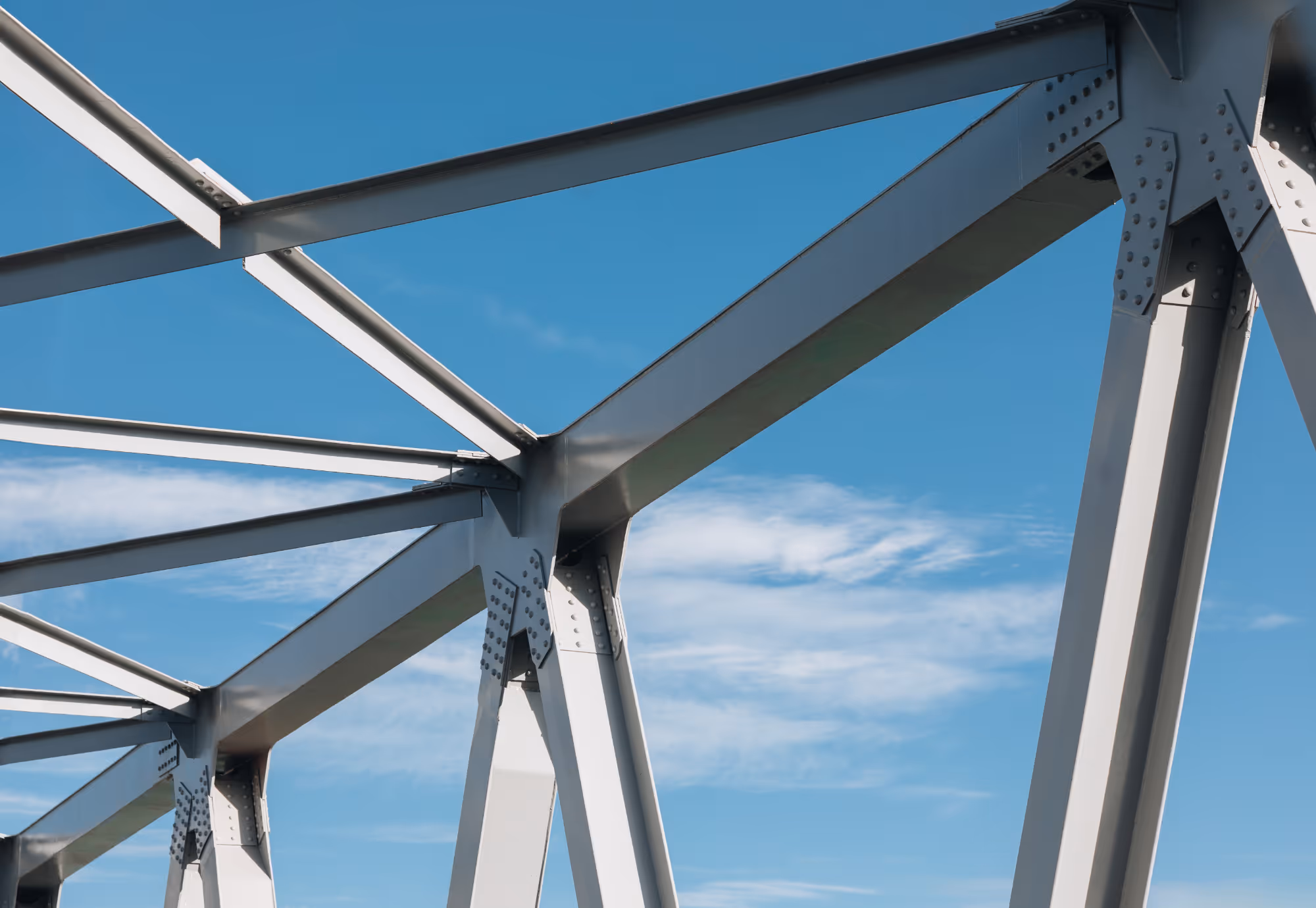 Zone di supporto e connessioni strutturali su ponte