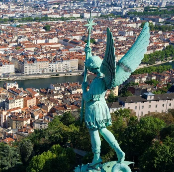 Lyon