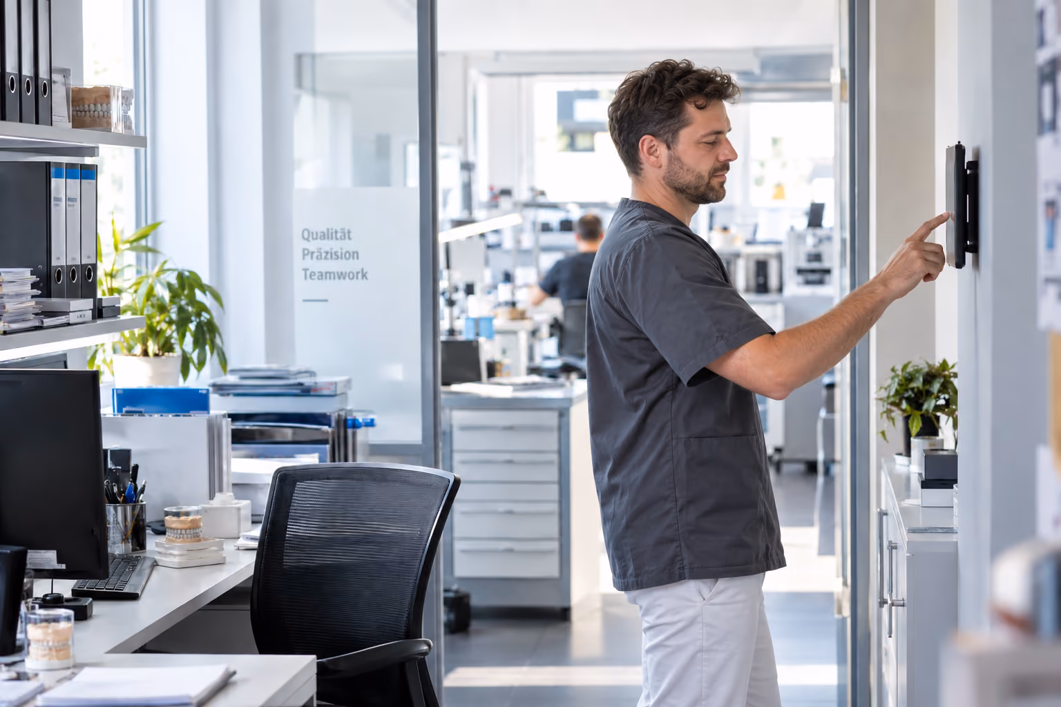 clockin Büro-Center mit offenen Abwesenheitsanträgen