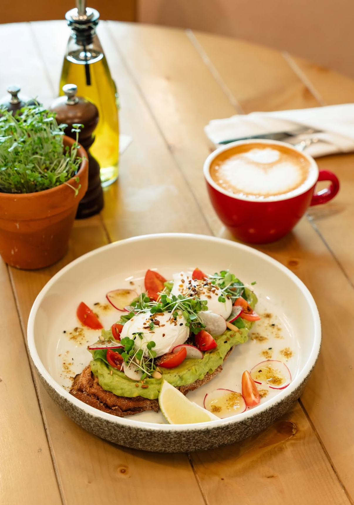 Our Favourite Dubai Restaurants That Need Extra Love Right Now