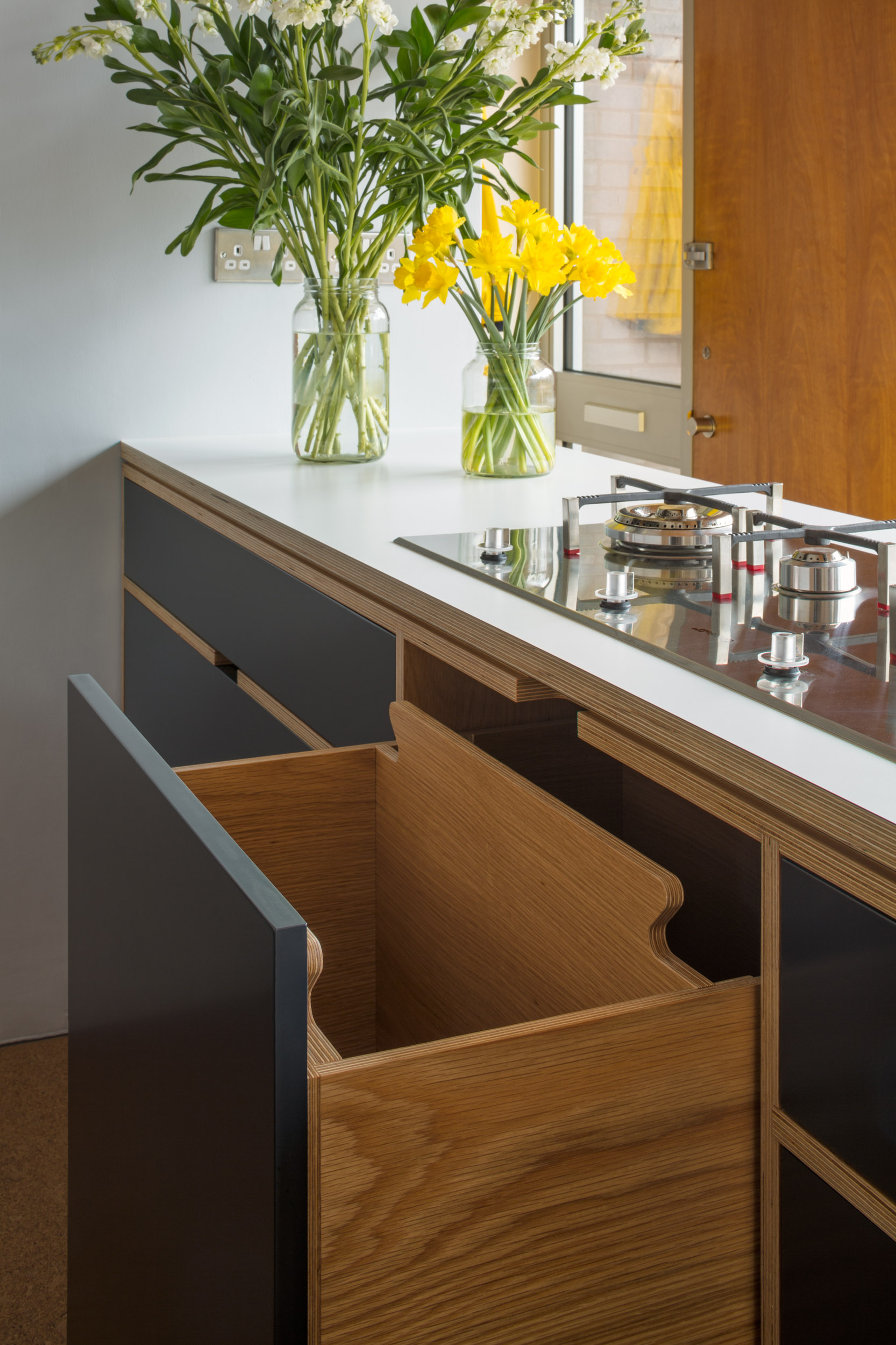 Plywood bin drawer box