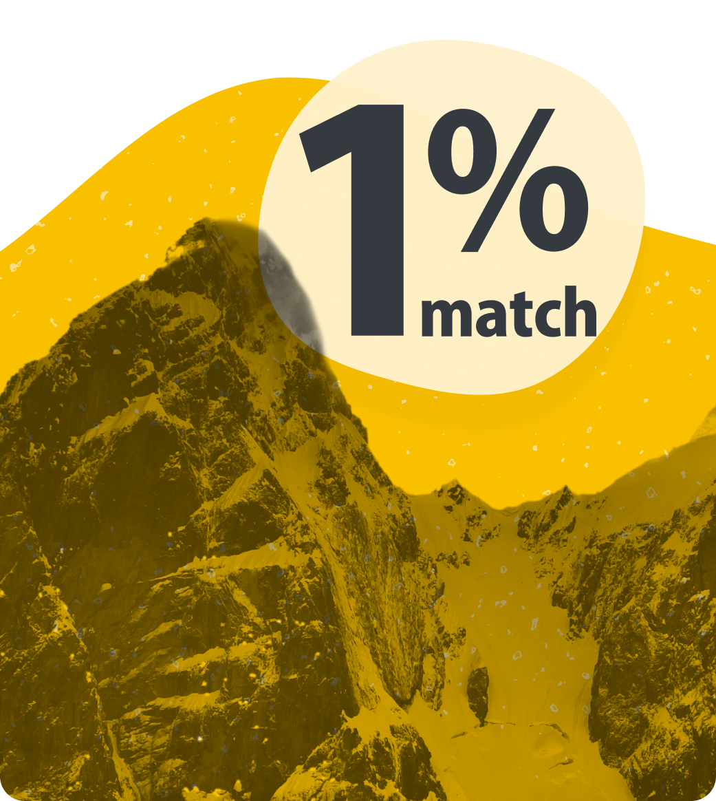 lady reading article on pensionbee app