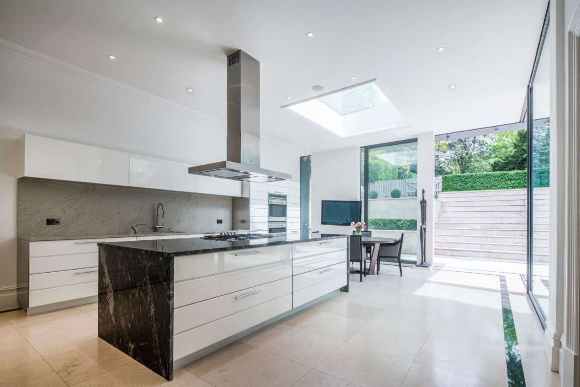 Contemporary luxury kitchen extension