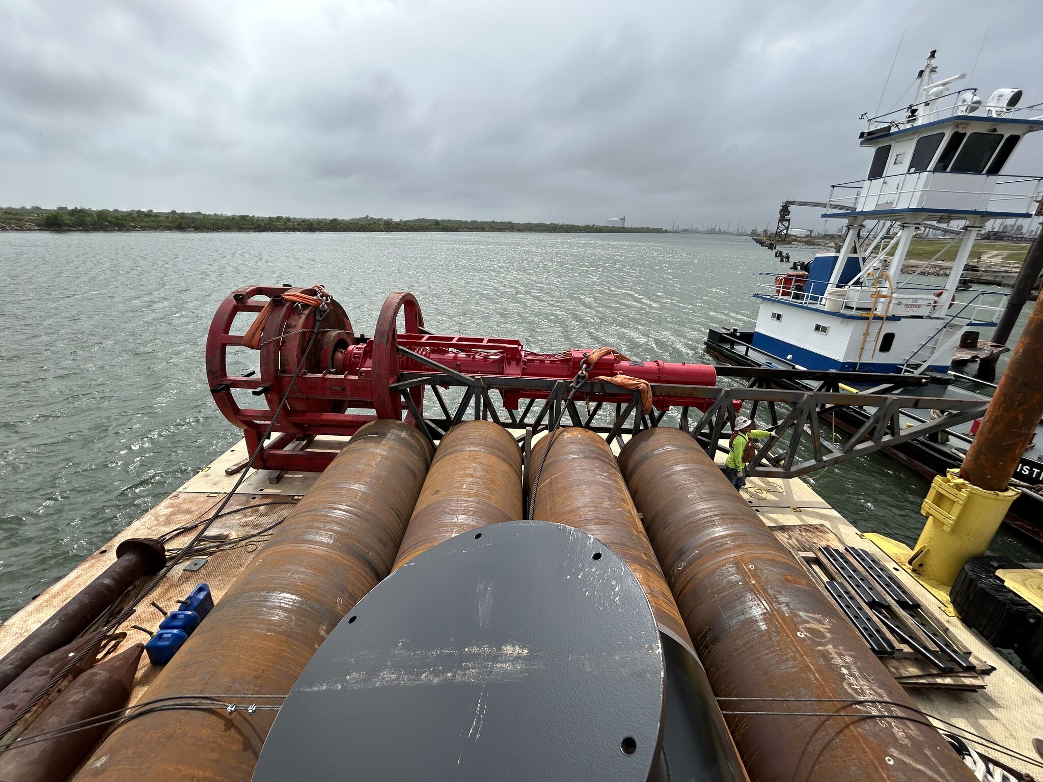 Steel monopile loading onto contractor barge