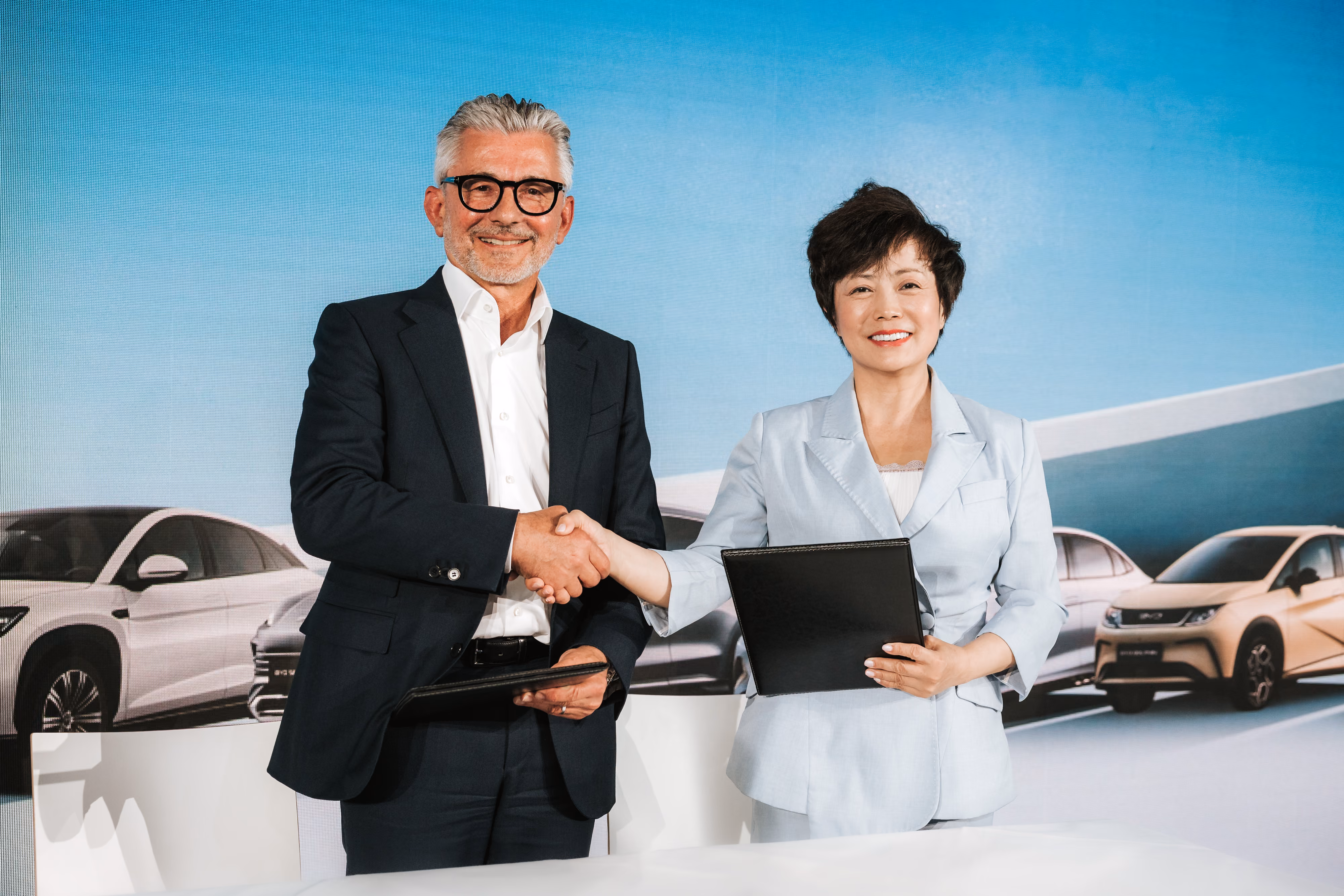 Herbert Eibensteiner, Stella Li