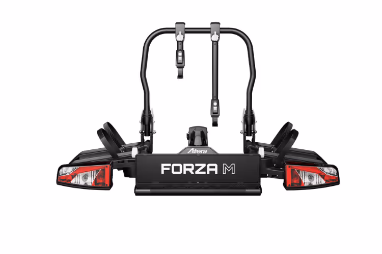 schwarzer Heckfahrradträger auf weißem Hintergrund