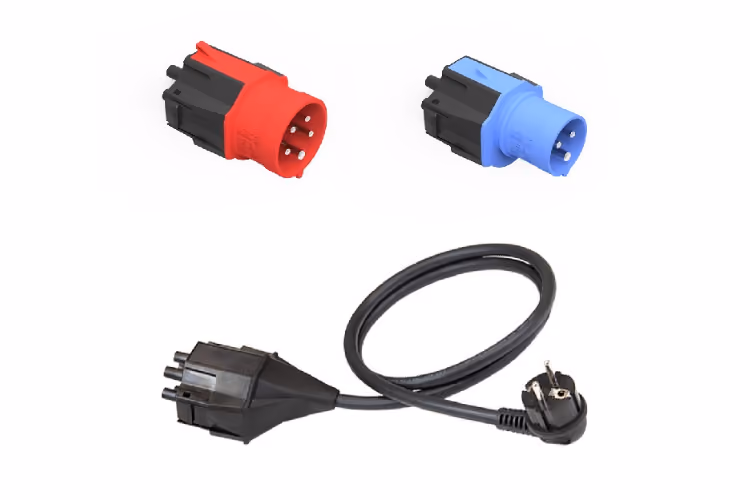 Abbildung drei Stecker mit passendem Kabel auf weißem Hintergrund, APDT20001051
