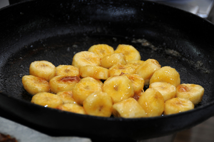 Frying the bananas enhances the flavor. [Credit: <i>©yula 2008</i>]