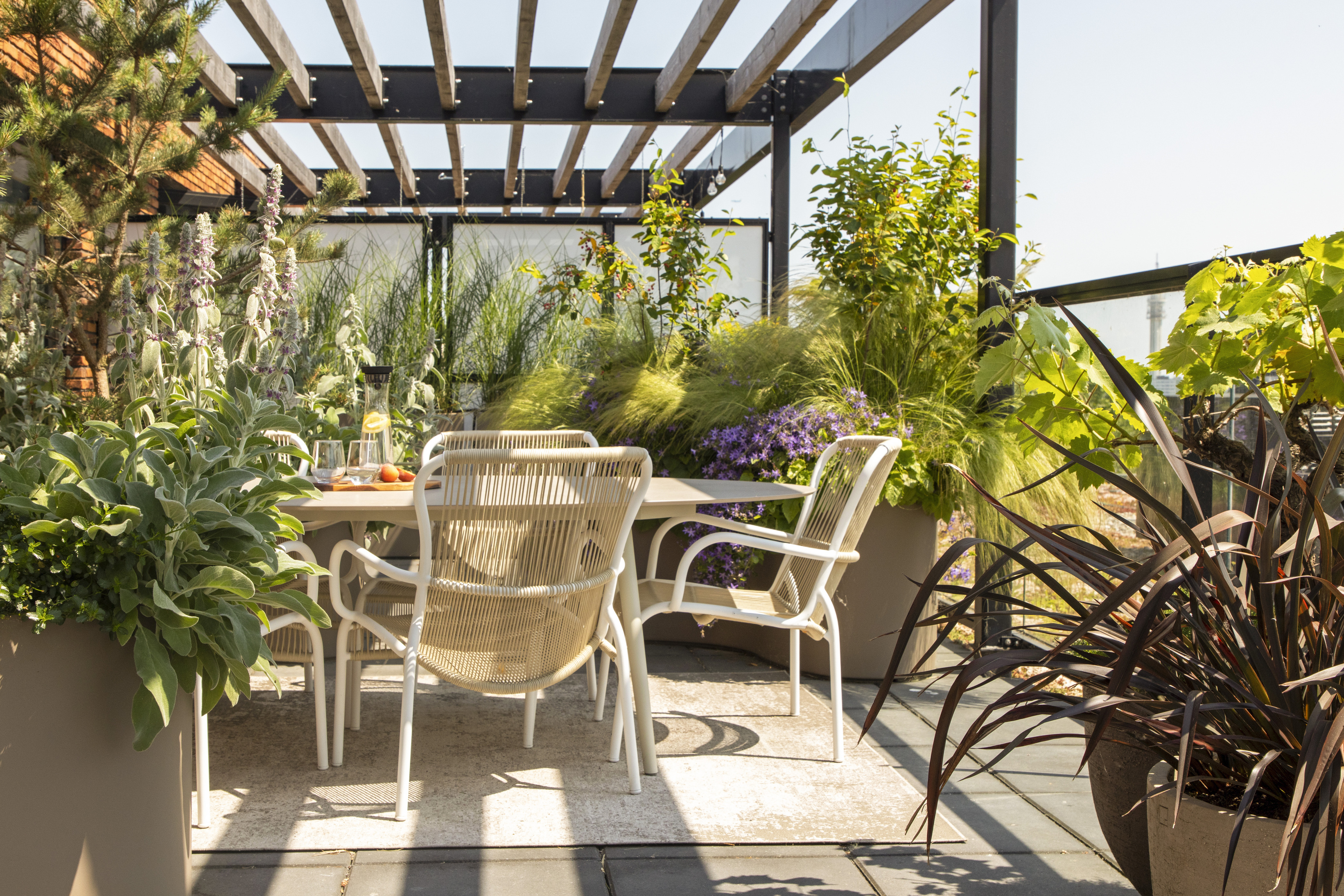 Duurzame tuinmeubelen dakterras