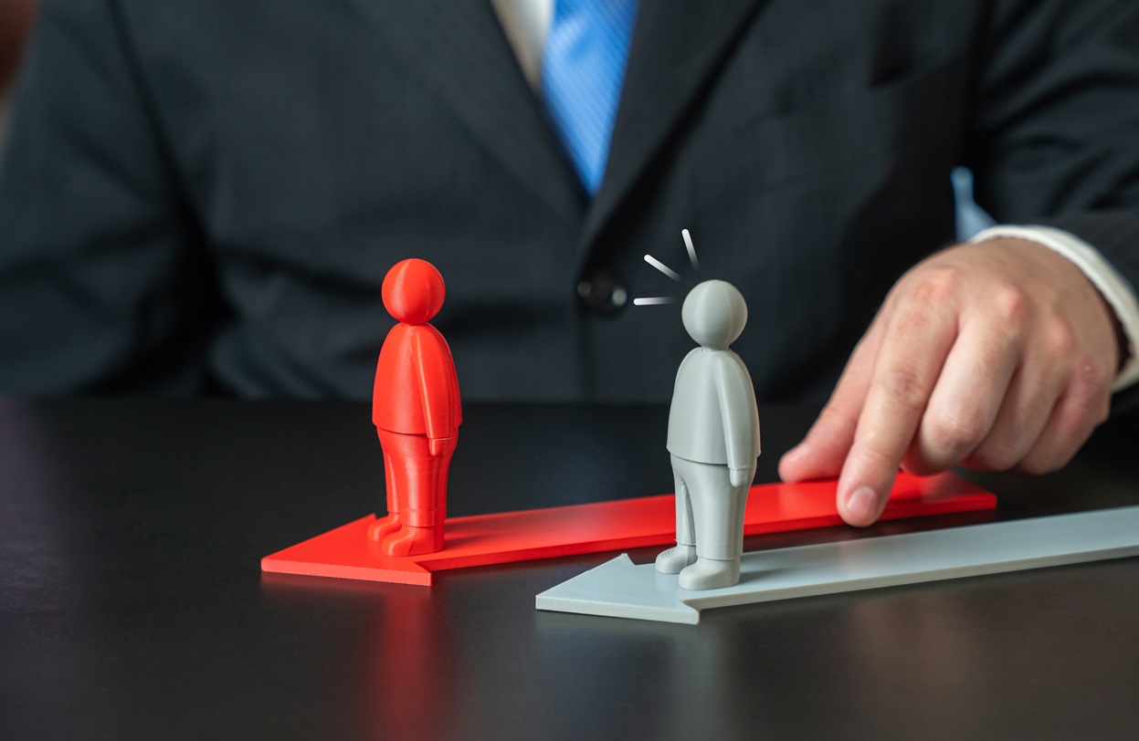 Understanding the competition Professional Debt Advisors vs. High-Pressure Sales Tactics