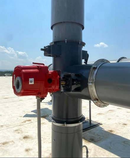 Tee diverter damper with actuator installed in an RTO system