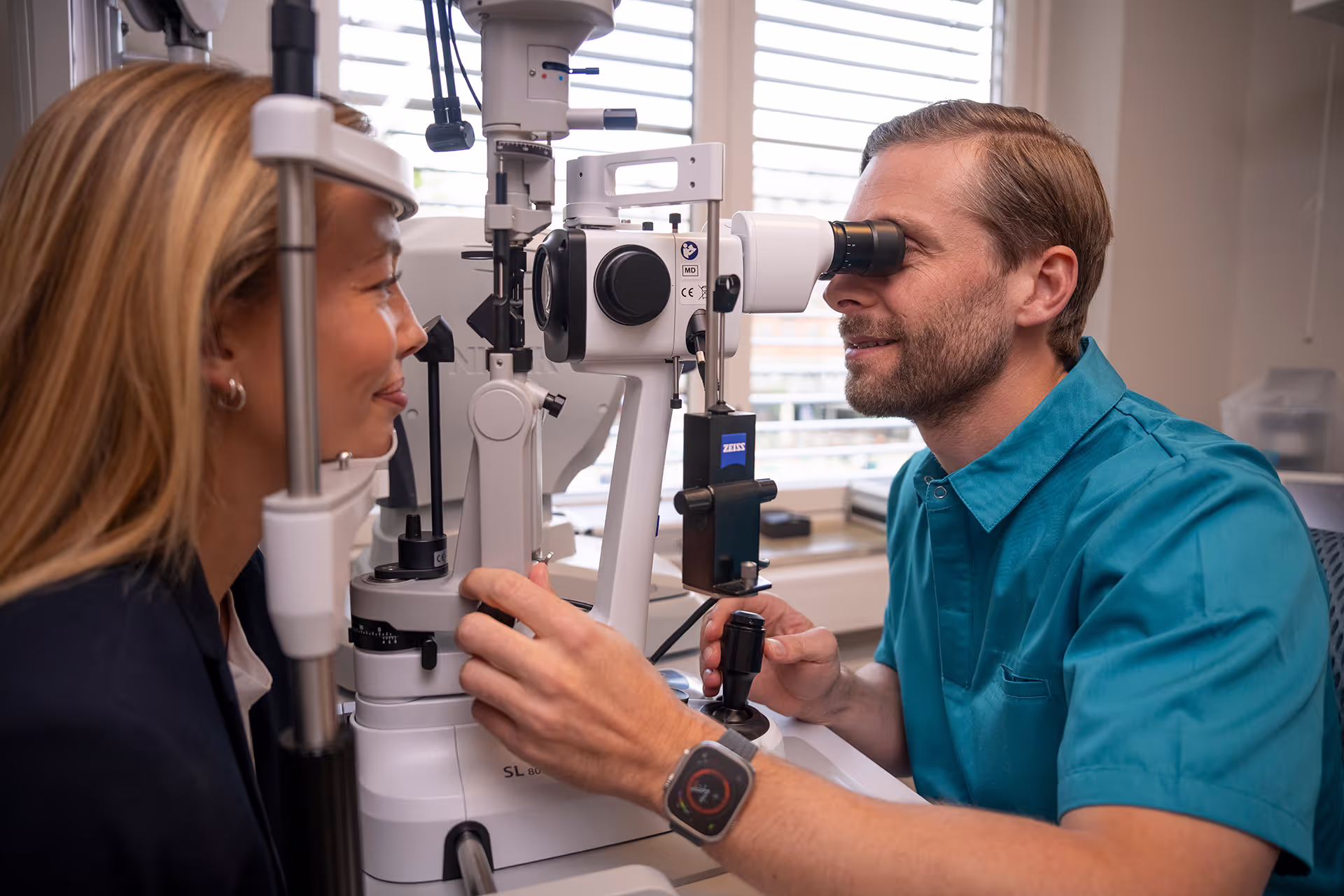 Forundersøkelse til Laseroperasjon ReLEx SMILE ved OSLO SYN, utført av Øyelege Eirik