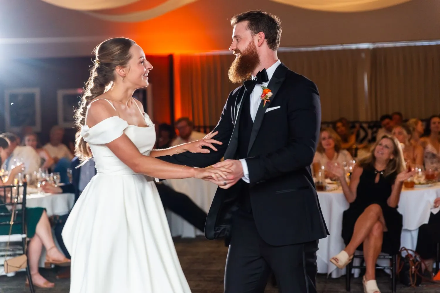 bridge and groom first dance