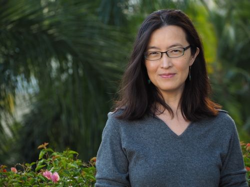 Couples therapist with palms in background